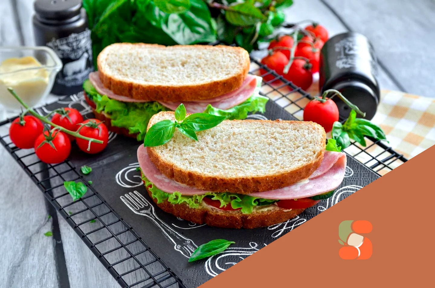 Бутерброди з шинкою