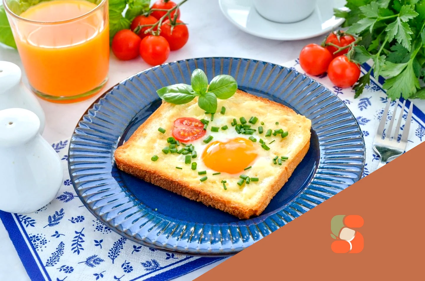 Бутерброди з яйцем та сиром на сковороді