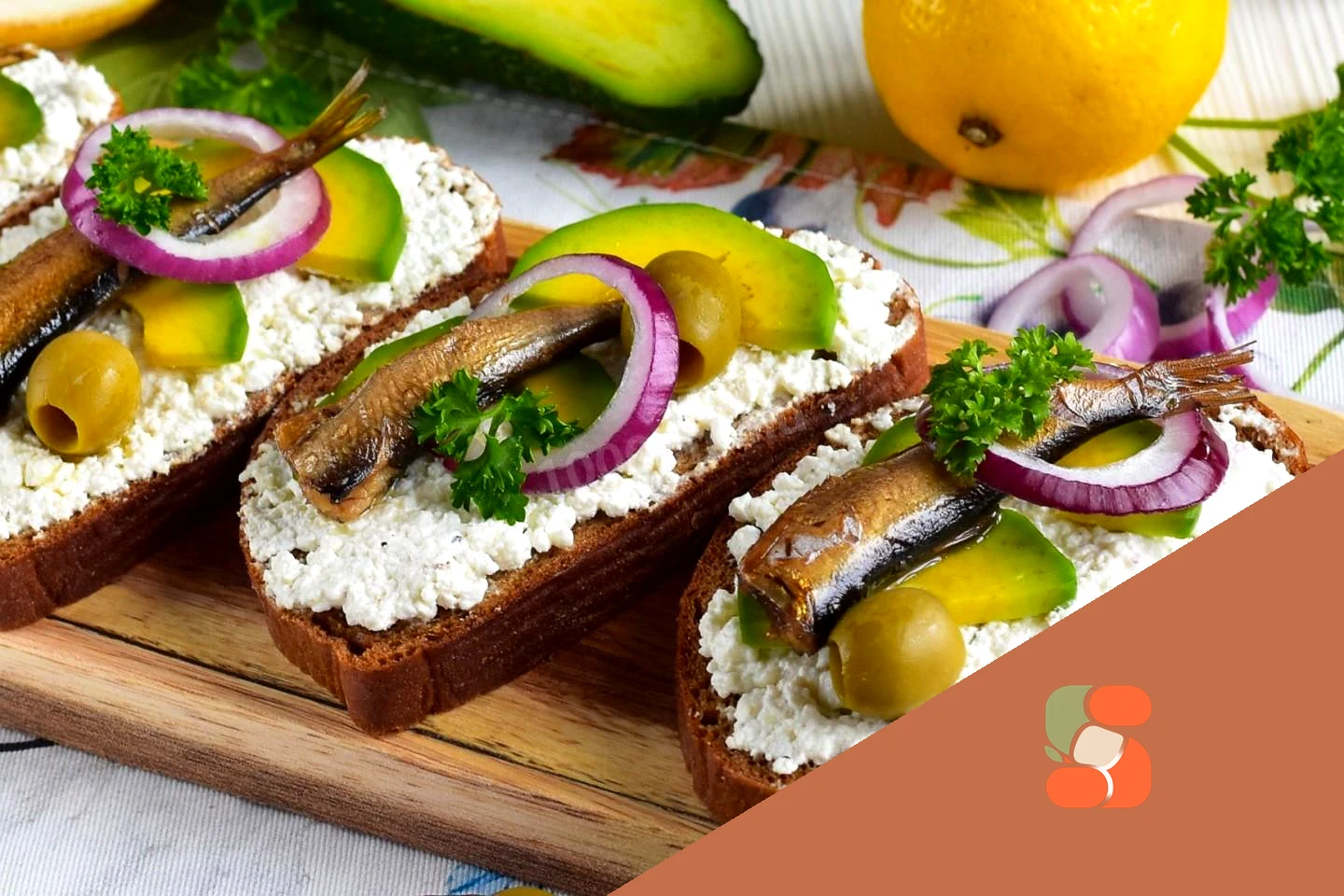 Бутерброди зі шпротами на святковий стіл