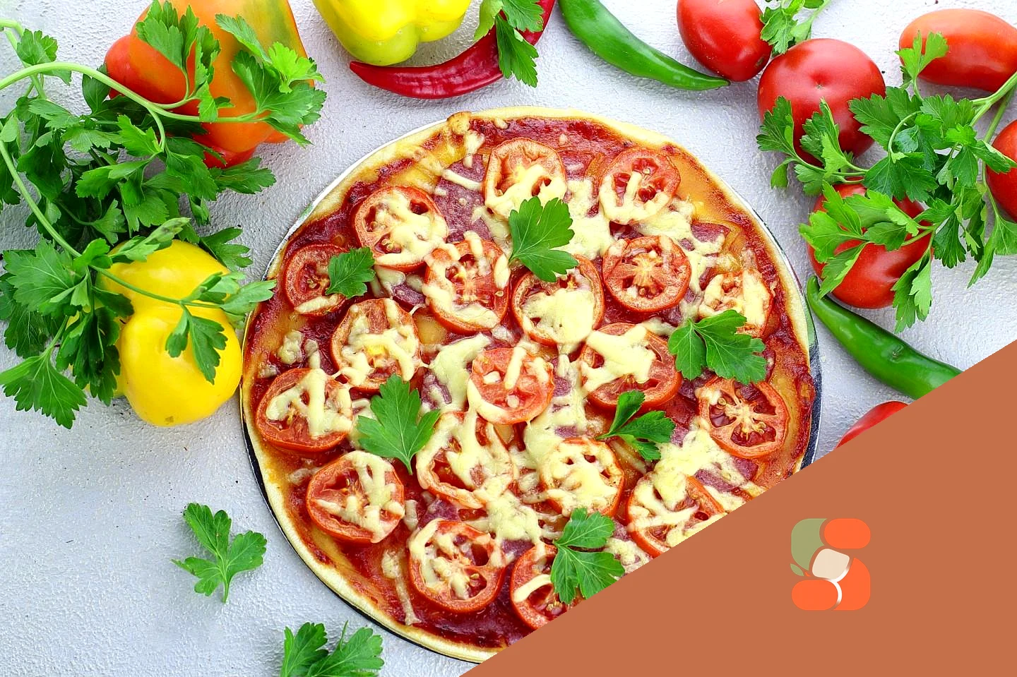 Швидка піца у духовці без дріжджів на воді класична