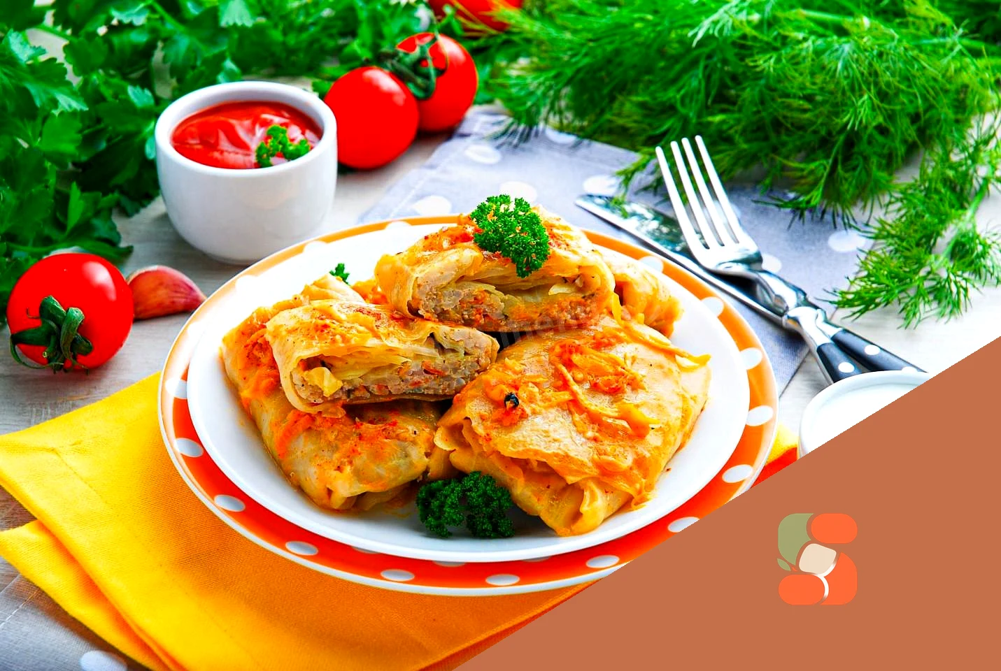 Голубці в мультиварці у томатному соусі