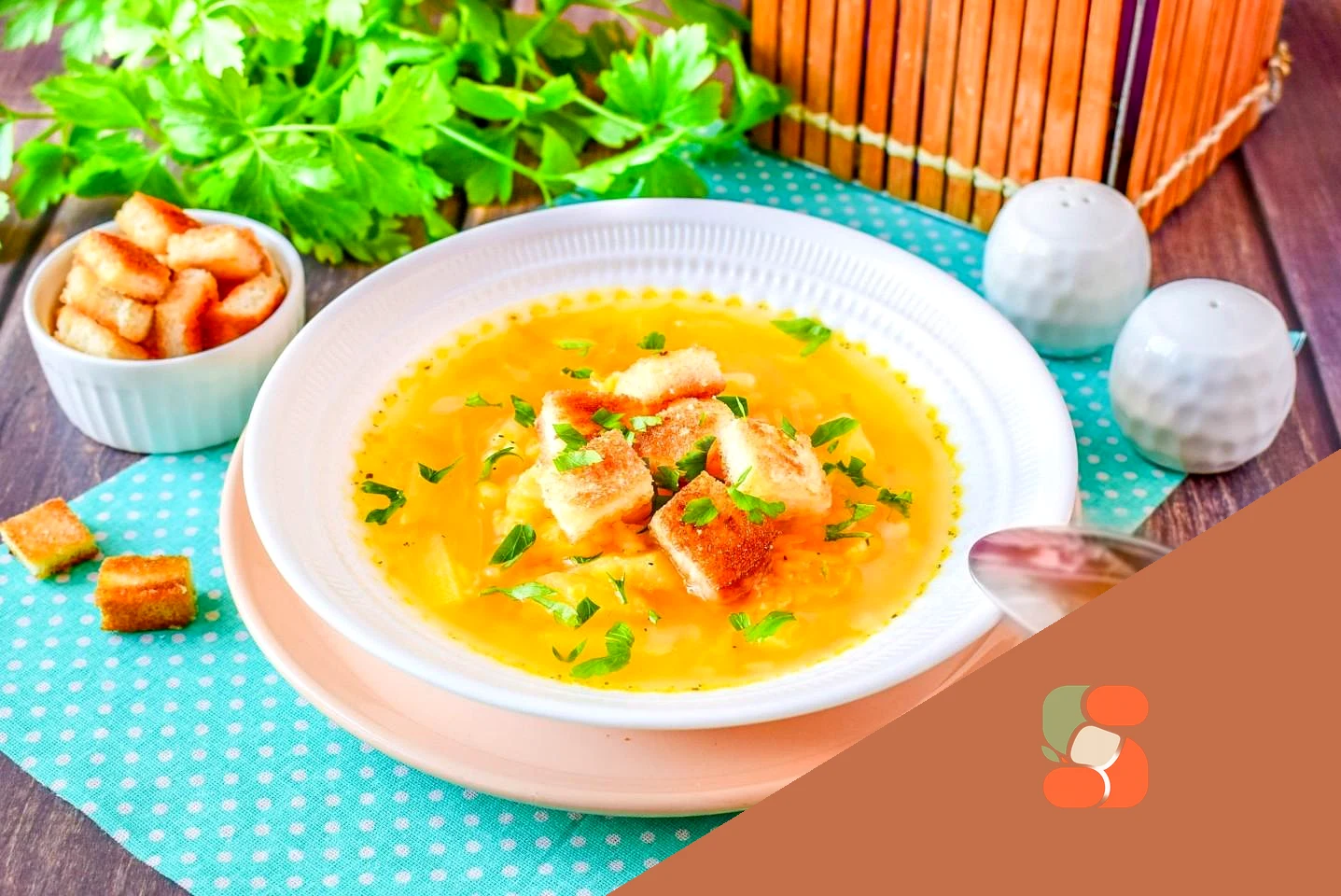 Гороховий суп з картоплею