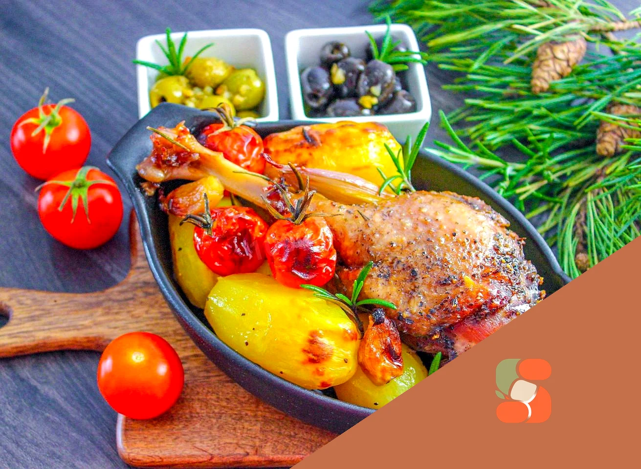 Гусок шматочками з картоплею в духовці