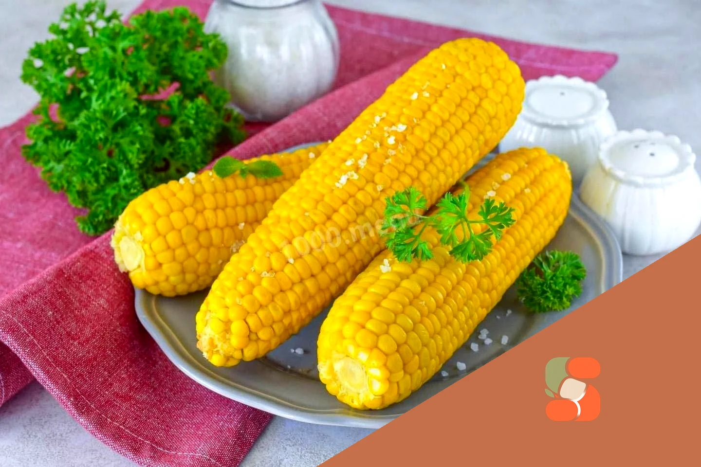 Как варить молодую кукурузу в початках