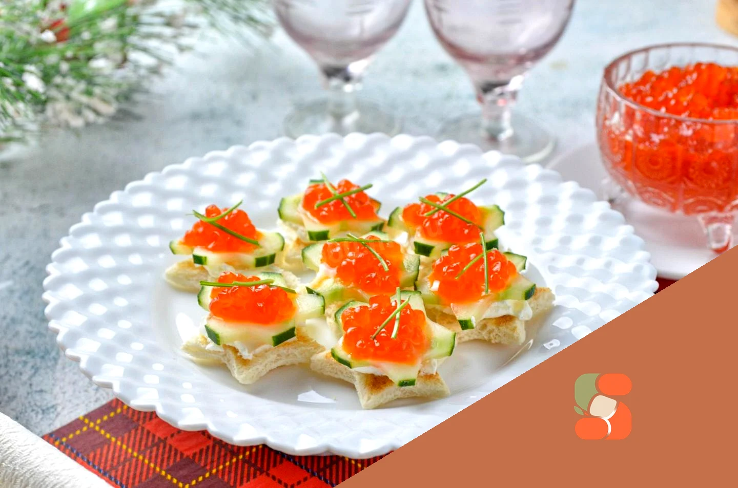 Канапе с красной икрой