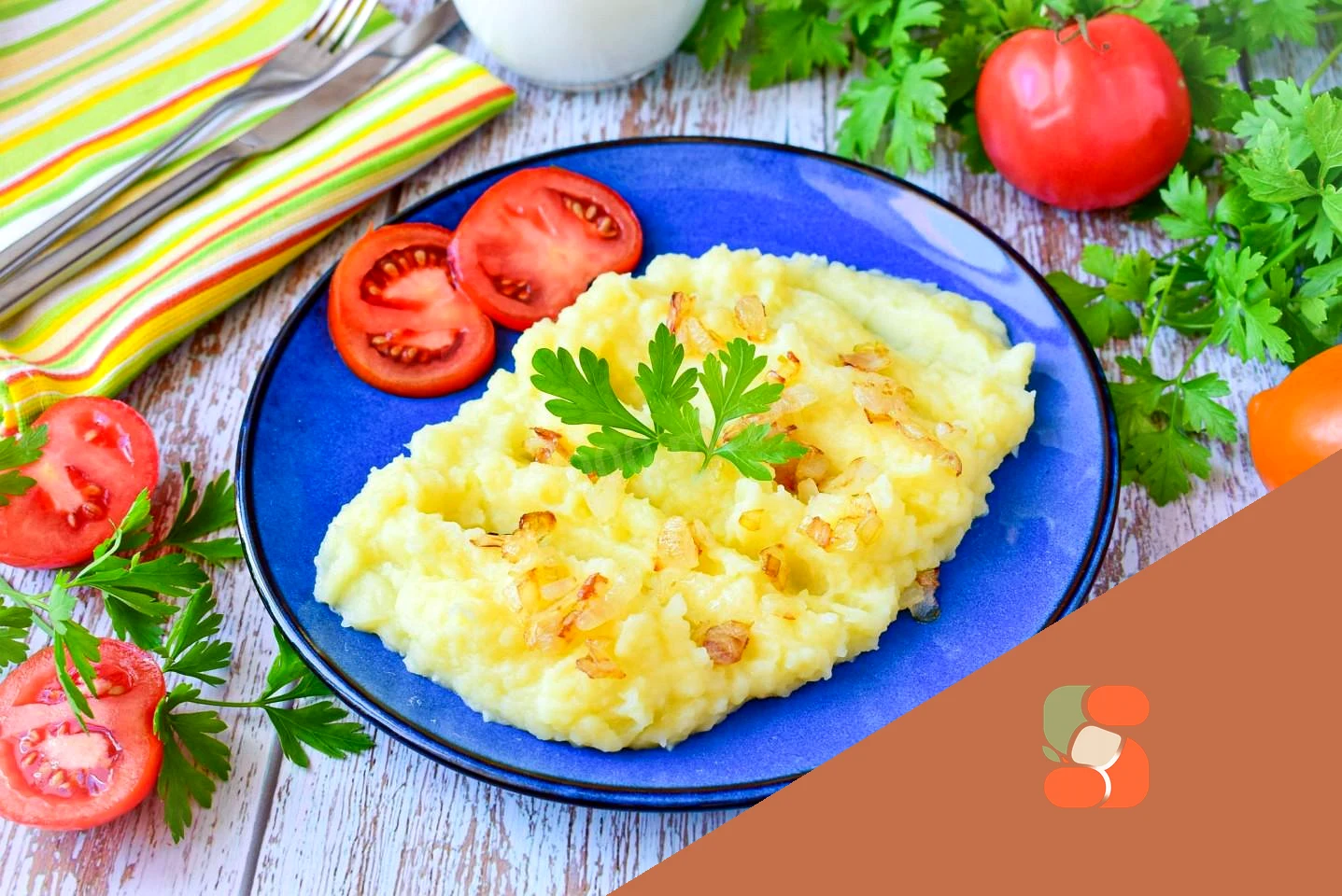 Картопляне пюре з цибулею смаженою та олією