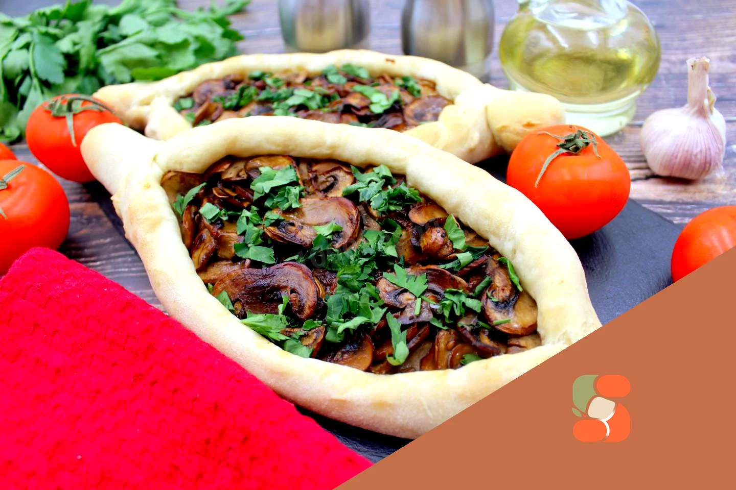 Хачапурі по-аджарськи з печерицями