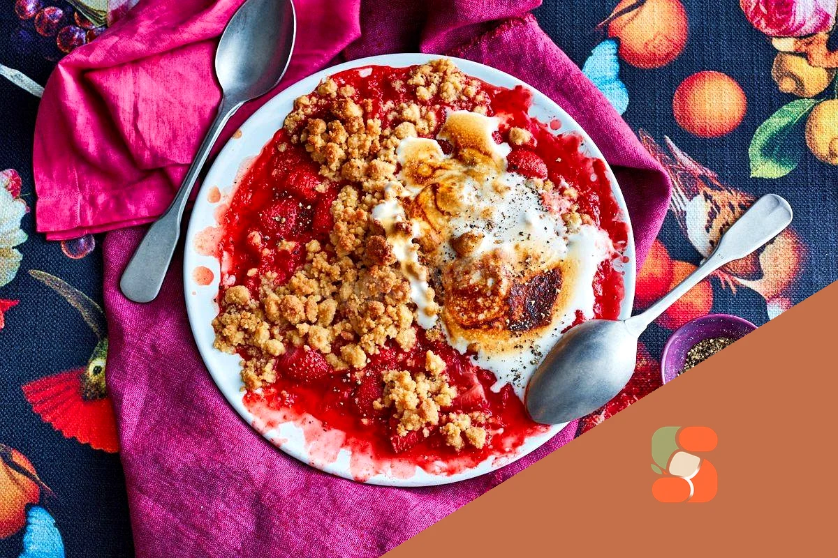 Полуничний крамбл