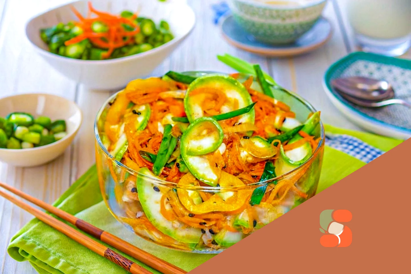 Корейский салат из кабачков и моркови