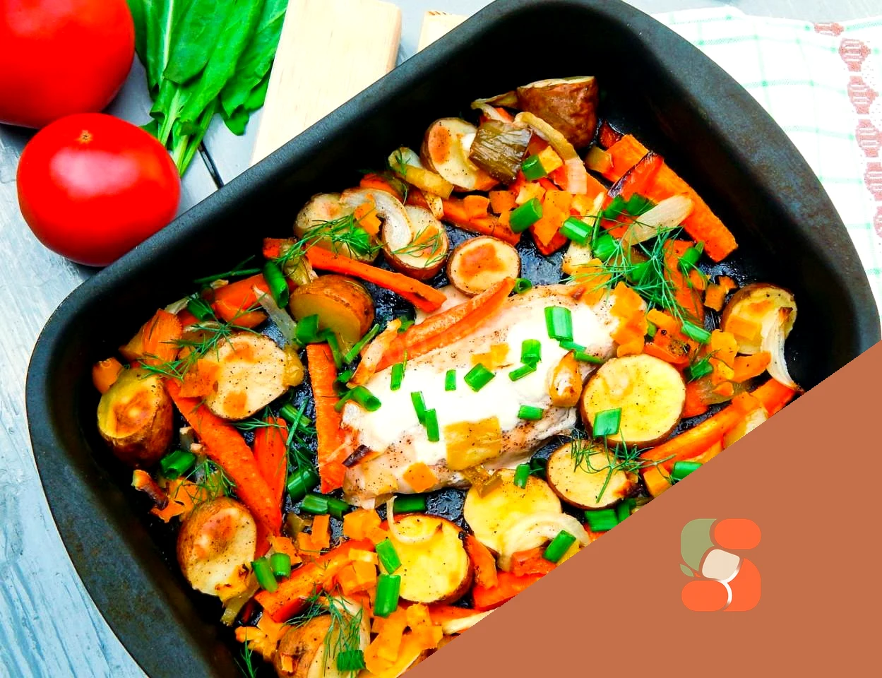 Куриная грудка с овощами в духовке