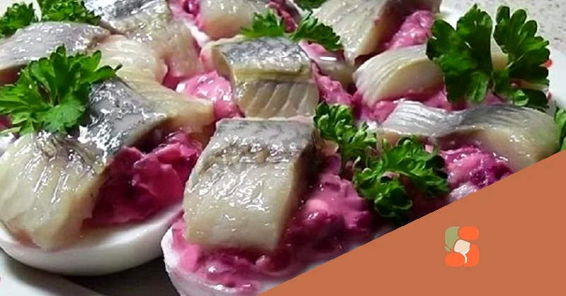 Ленивая шуба с яйцом и селедкой