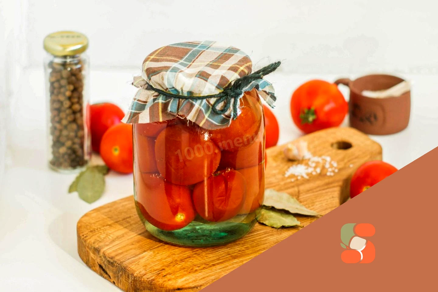 Маринованные помидоры сладкие с душистым перцем и чесноком