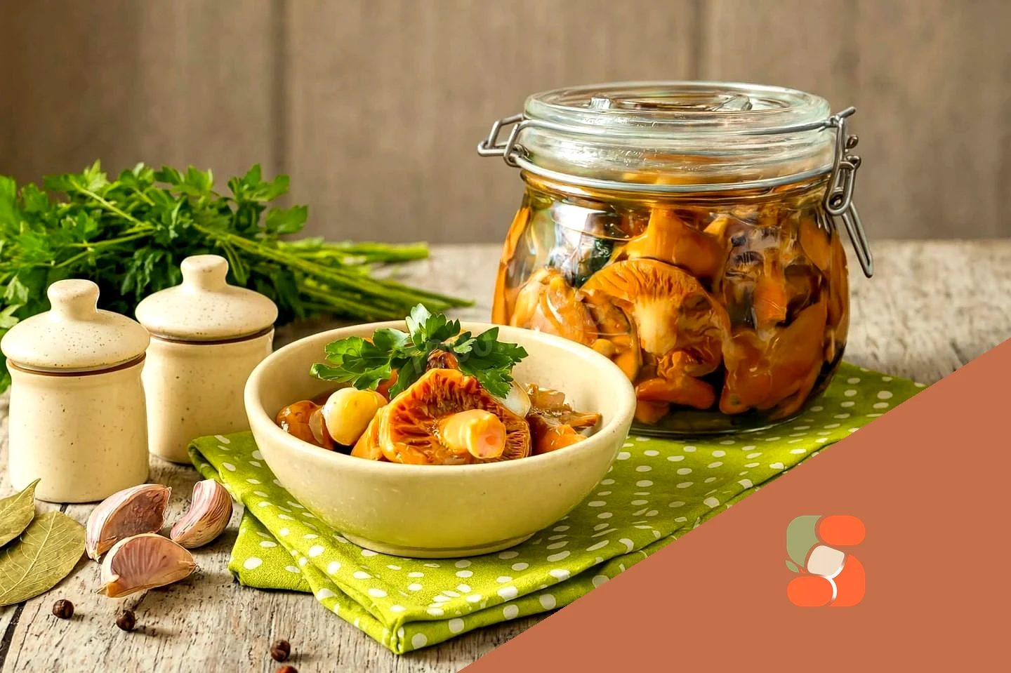 Маринованные рыжики горячим способом на зиму