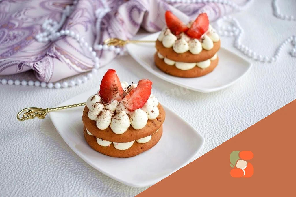 Медові коржі з кремом чиз тістечка