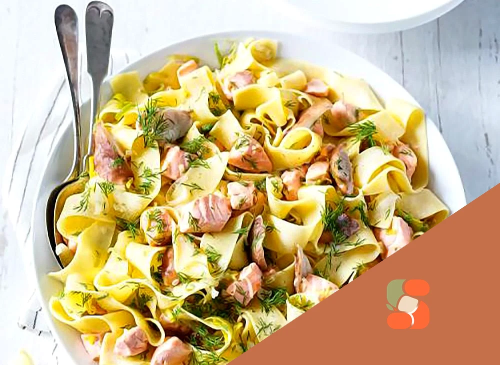 Папарделле з лососем