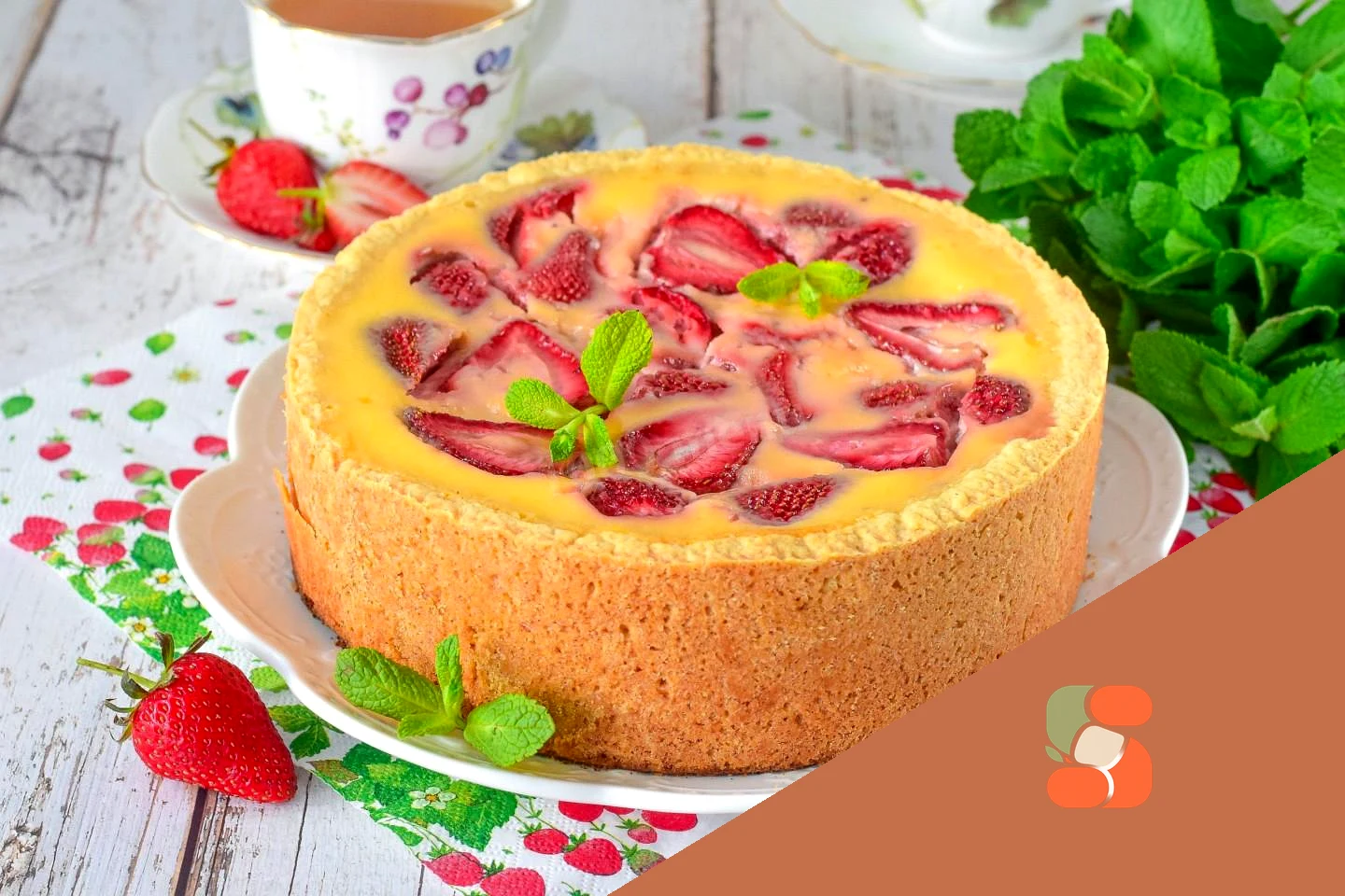 Пісочний пиріг з полуницею