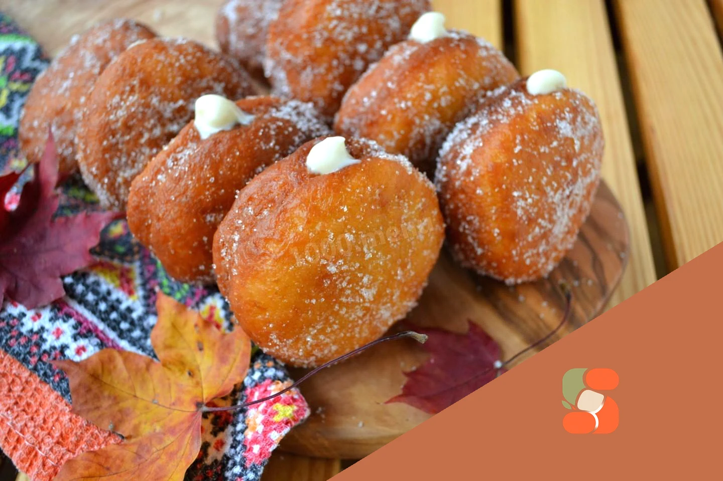 Пончики із заварним кремом