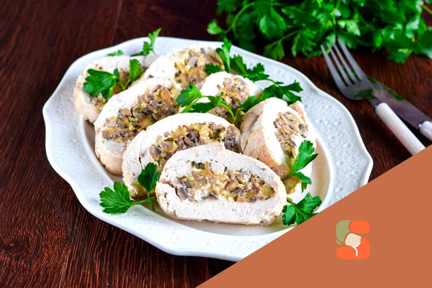 Рулет із курячого філе в духовці