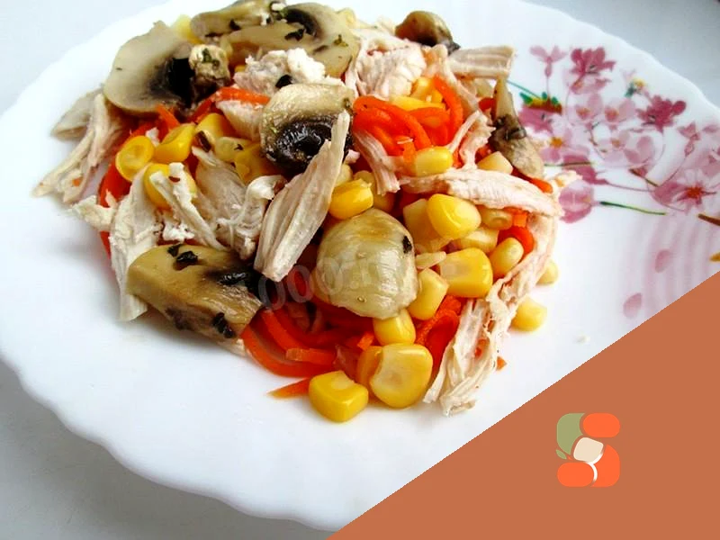 Салат корейский с курицей и кукурузой