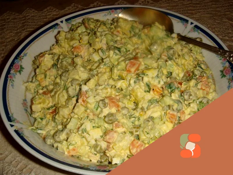 Салат Оливье со свежими огурцами