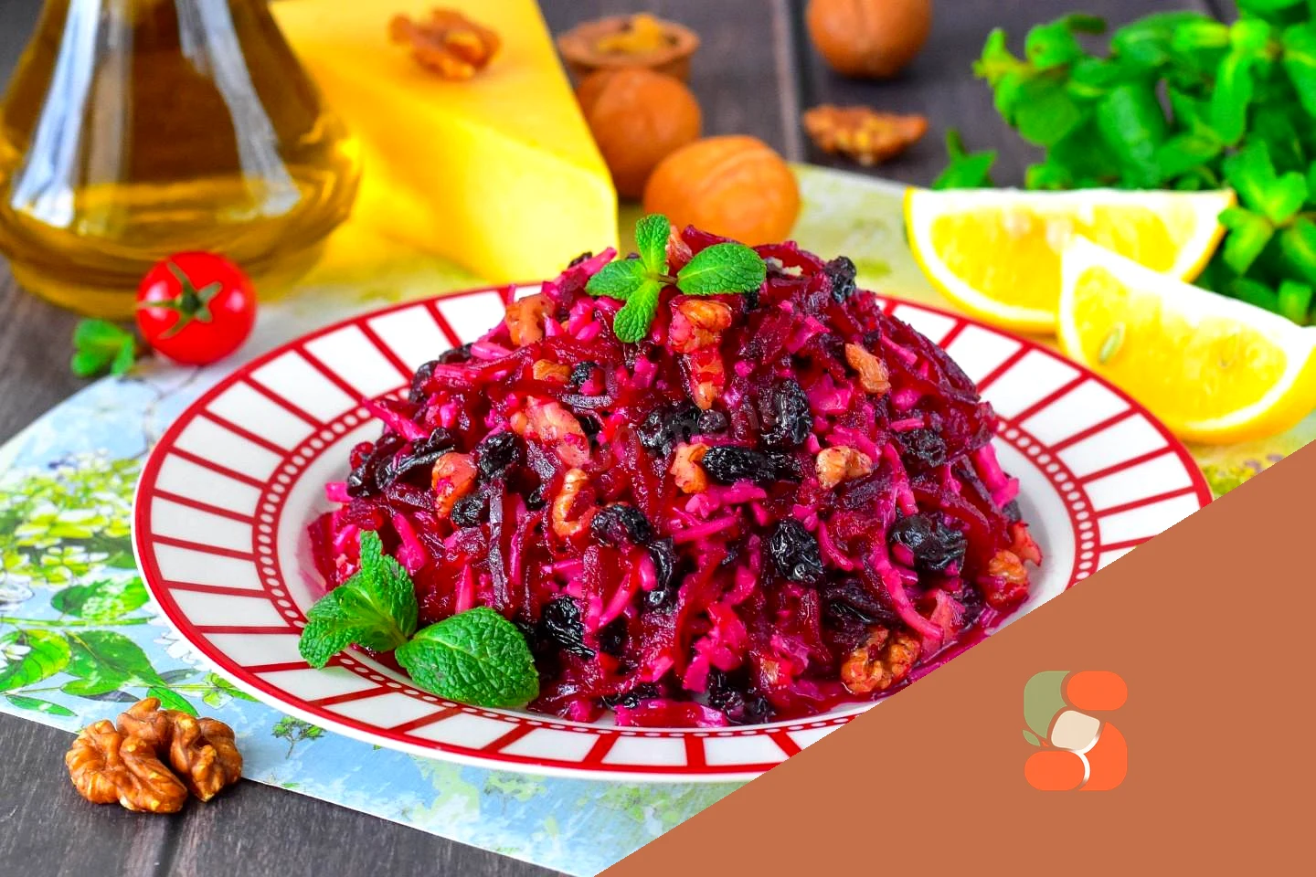 Салат с изюмом грецкими орехами и свеклой