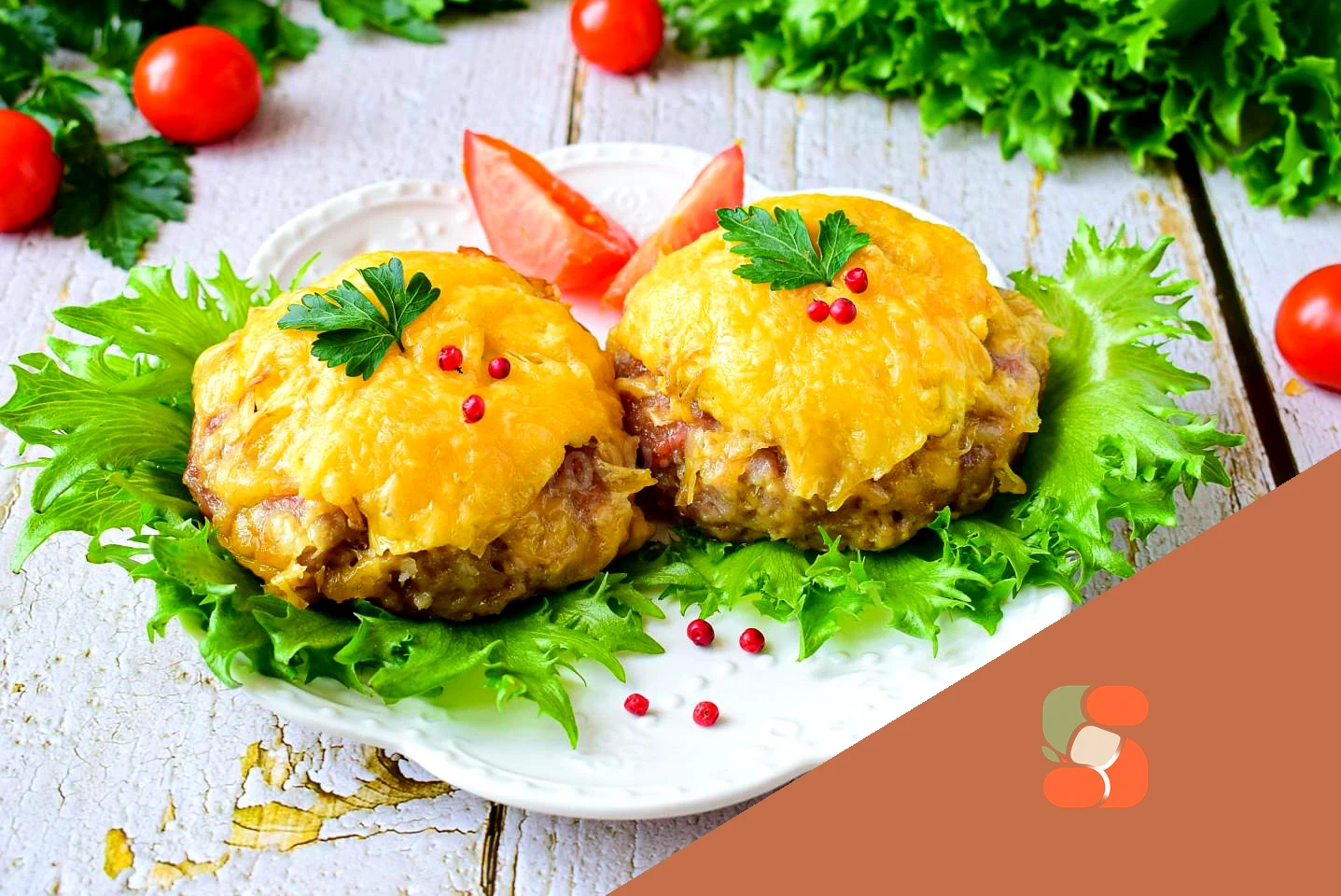 Стіжки з фаршу в духовці з сиром та картоплею