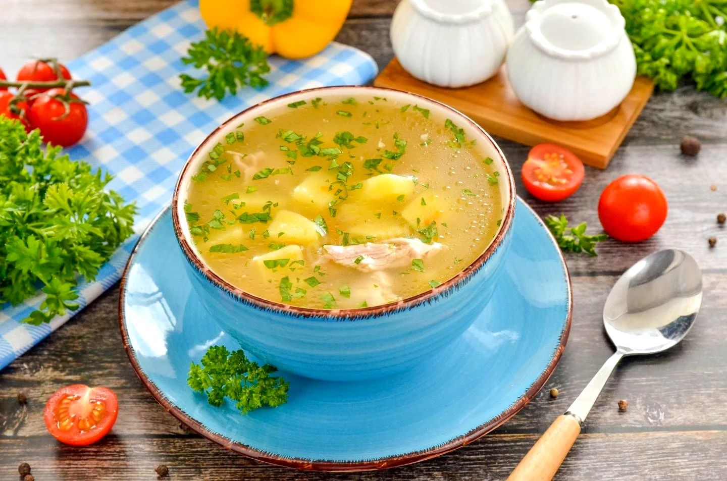 Суп бульйон курячий з картоплею