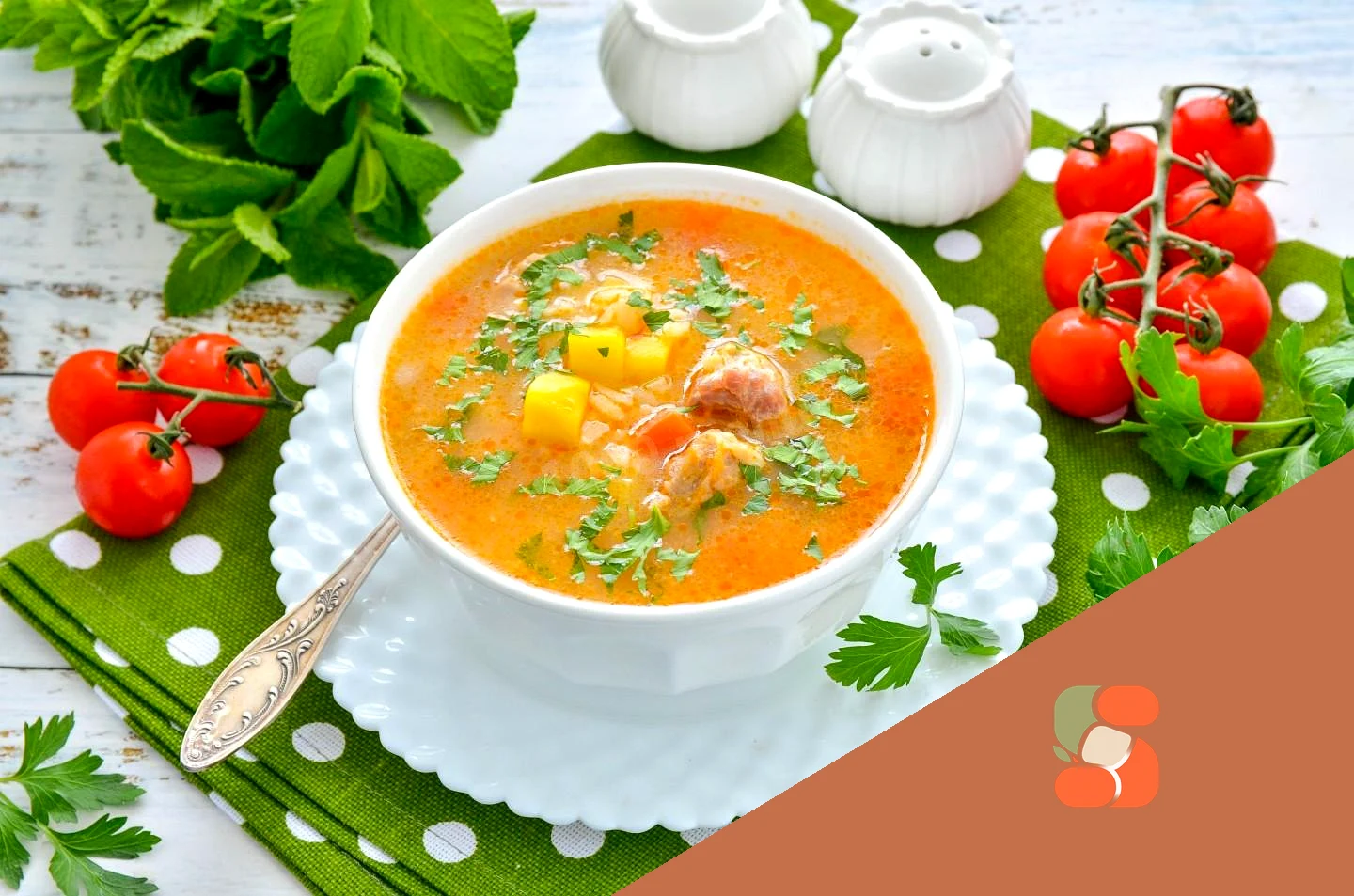 Суп с рисом картофелем и мясом