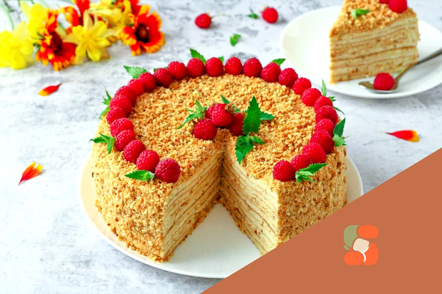 Торт медовик на сковороді