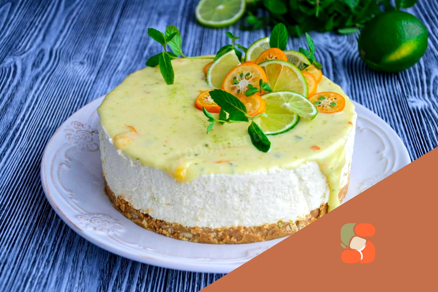 Торт з сирним сиром та вершками