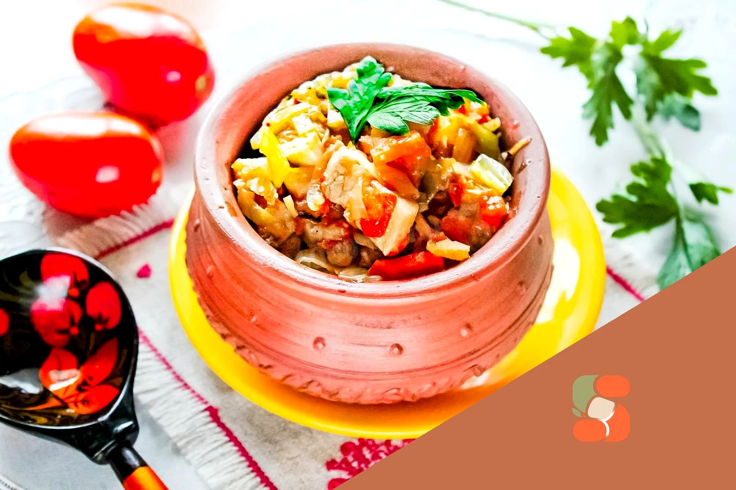 Тушкована капуста зі свининою