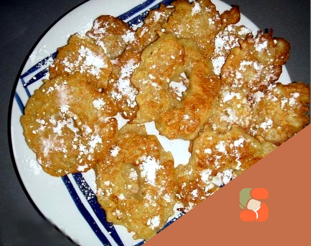 Яблучні солодкі пончики