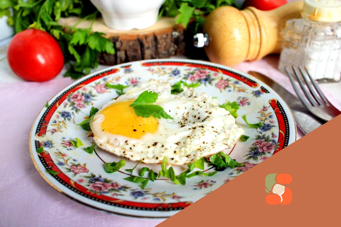 Яєчня із зеленню та чорним перцем