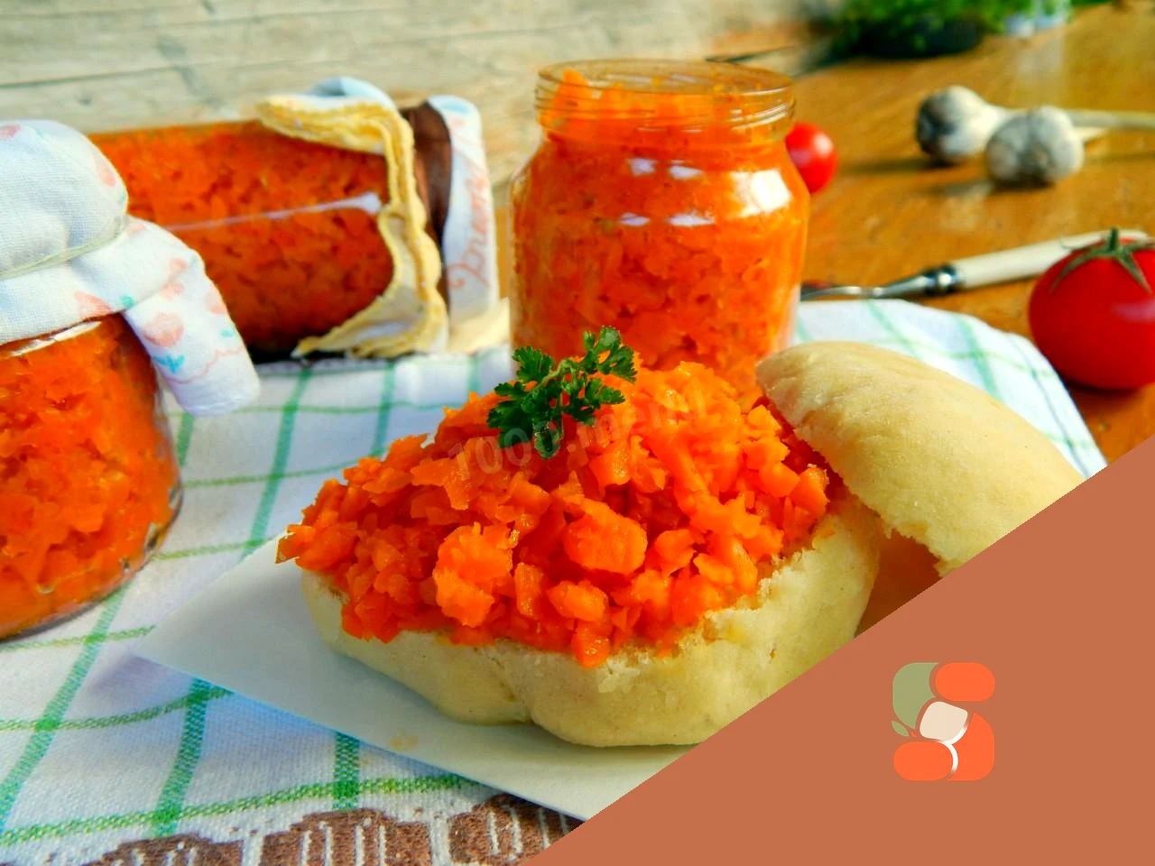 Заготовка из помидор и моркови на зиму