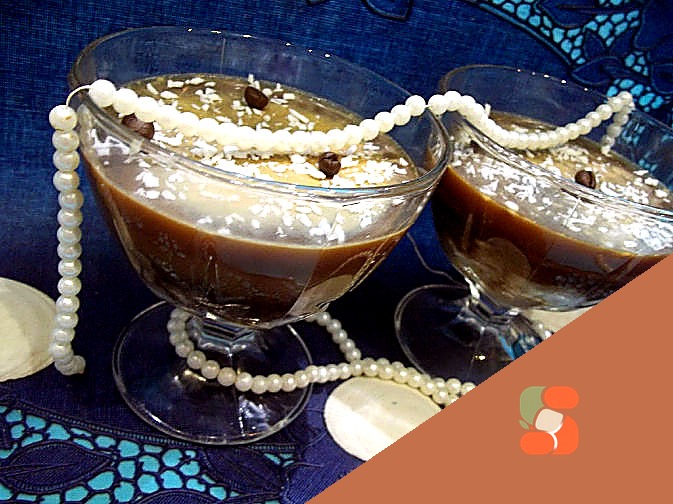 Солона савойська капуста в гострому соусі