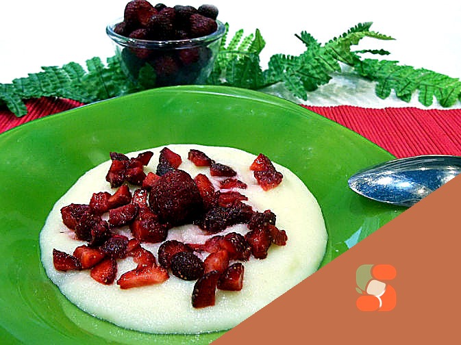 Салат із незрілих помідорів з огірками, солодким перцем та цибулею (на зиму)