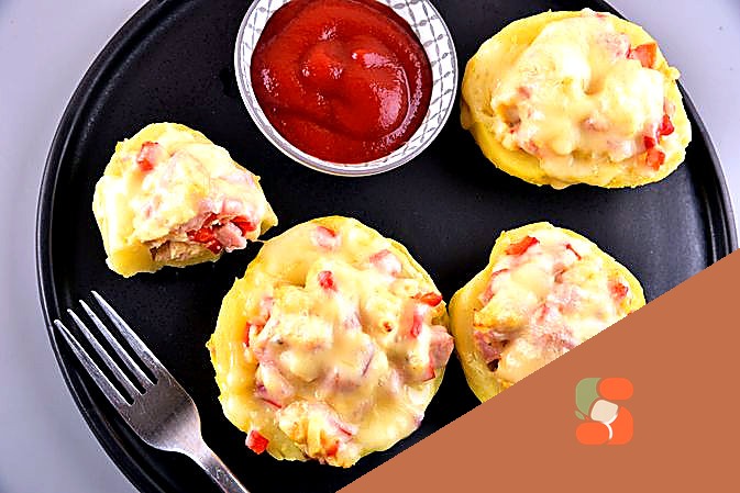 Рулети з сьомги та буряків з бринзою