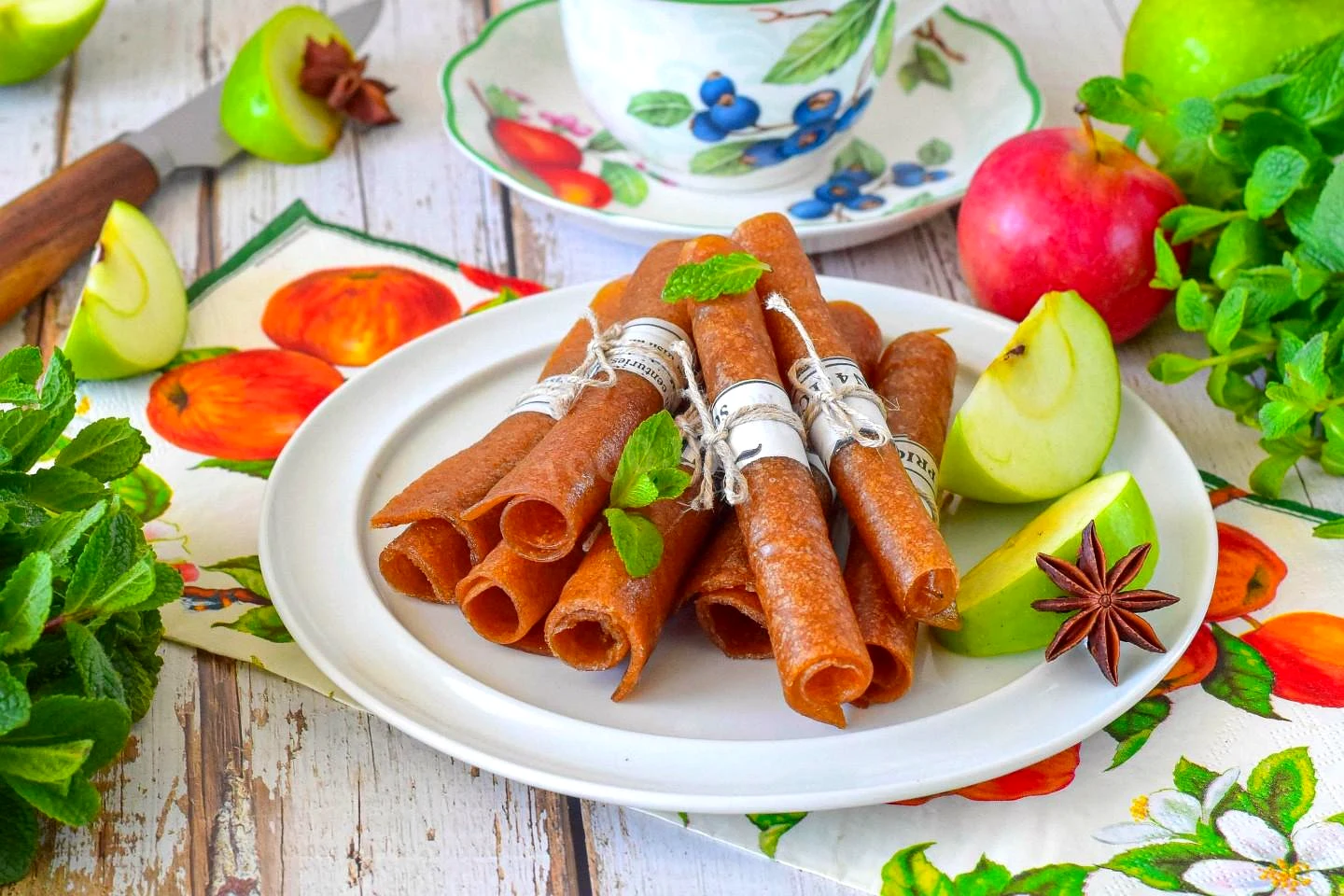 Фруктова пастила без цукру з домашніх яблук