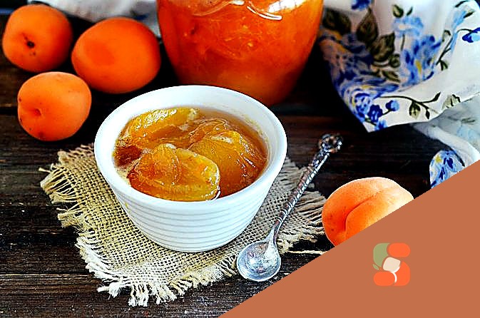 Тістечка з печива з кукурудзяними пластівцями, згущеним молоком і мармеладом (без випічки)