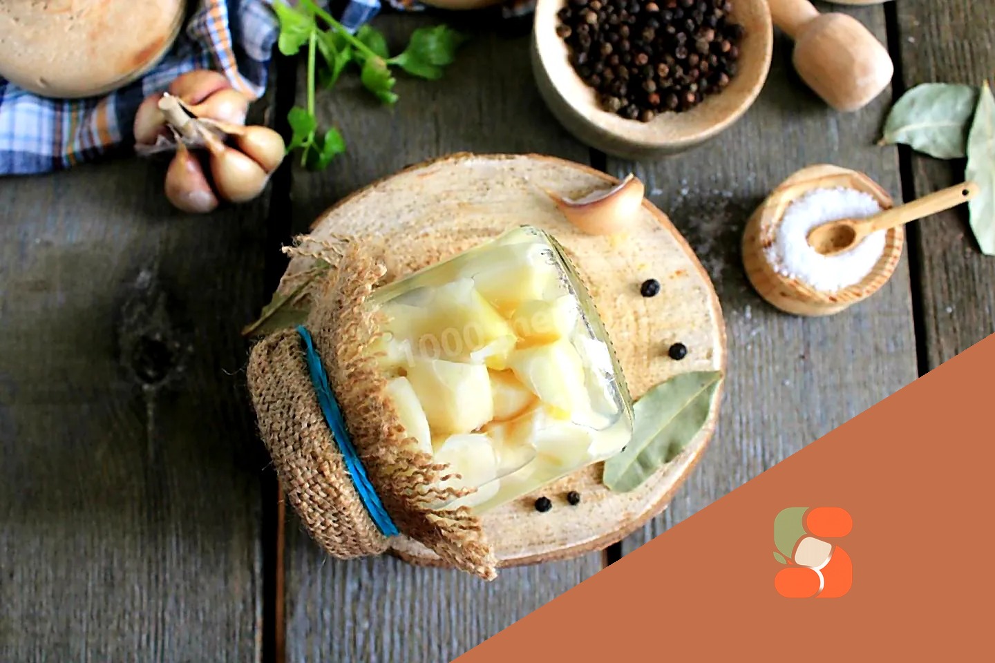 Солоний часник