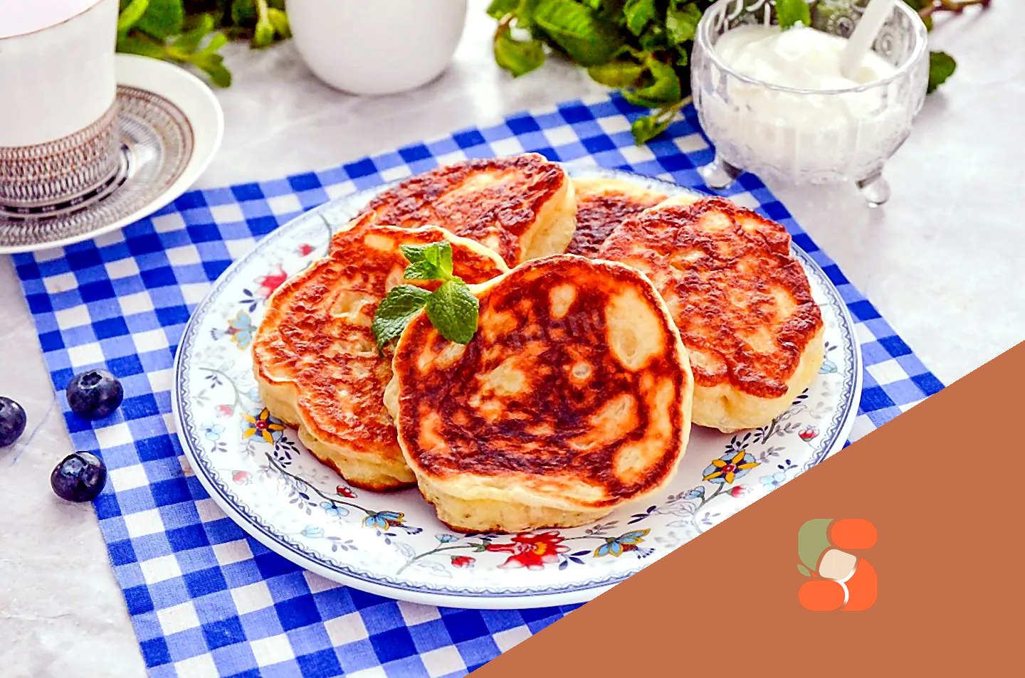 Оладки на кефірі та дріжджах