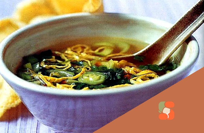 Тайський суп із омлетом