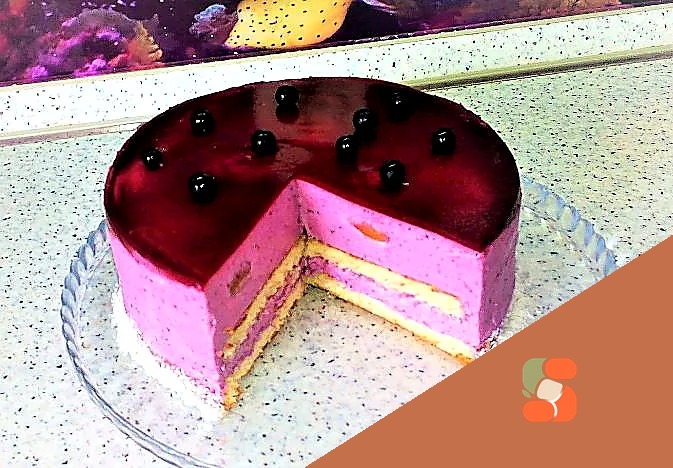 Мусовий торт "Чорна смородина"