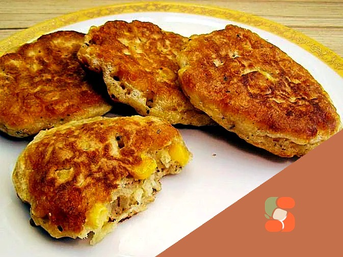 Закусочні оладки з кукурудзою