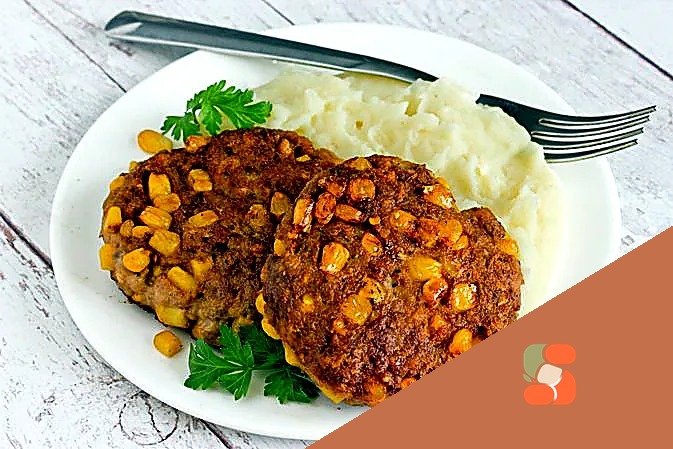 Свинячі биточки "Борі-борі" з кукурудзою