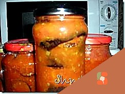 Консервовані баклажани з овочевою ікрою та сливами