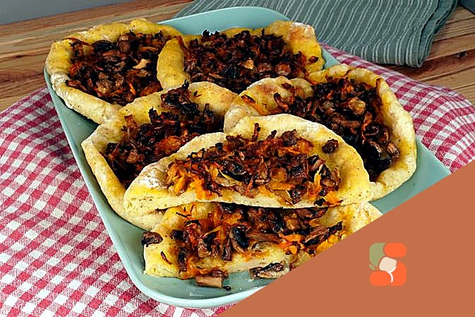 Окрошка з ковбасою та квасолею