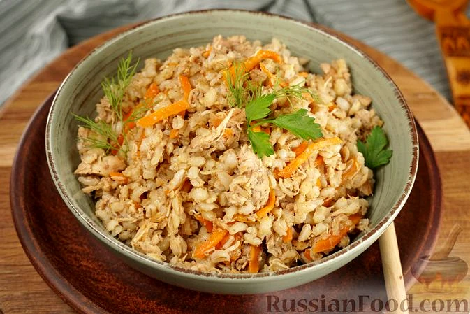 Перлова каша з тушонкою