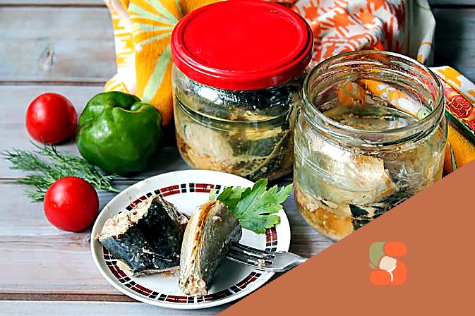 Рагу зі свинини з баклажанами, помідорами, солодким перцем та сметаною.