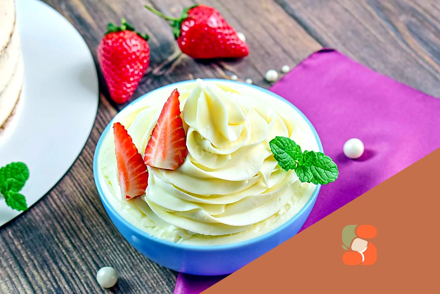 Крем із сирного сиру та згущеного молока для торта